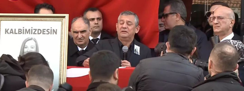 Manisa’da büyük hüzün: Gülşah Durbay son yolculuğuna uğurlandı, Özgür Özel gözyaşlarına boğuldu - Fotoğraf: 7