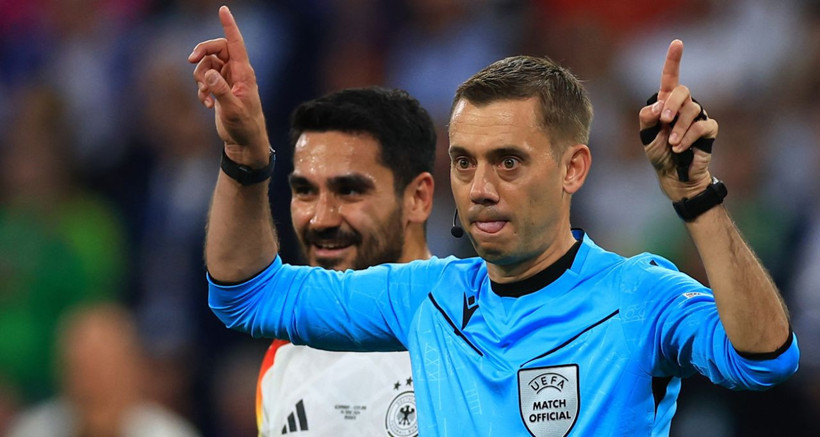 Galatasaray - Fenerbahçe derbisinde olay yaratmıştı! Dünyanın en iyi 10 hakemi açıklandı: Listede tanıdık bir isim var - Fotoğraf: 14