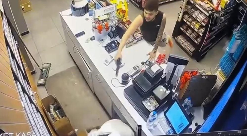 Korkunç cinayet! Rahat tavırlarla önce bekledi, sonra defalarca ateş etti - Fotoğraf: 2