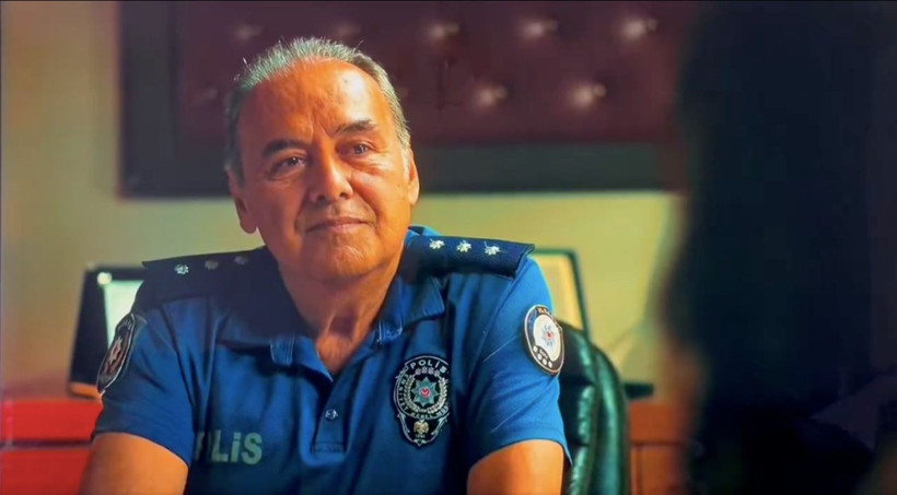 Asena Keskinci’nin Jasmine dizisindeki erotik sahneleri olay oldu! Başkomiser sahnesi Türkiye’yi karıştırdı... "Daha maaşımı almadım..." - Fotoğraf: 3