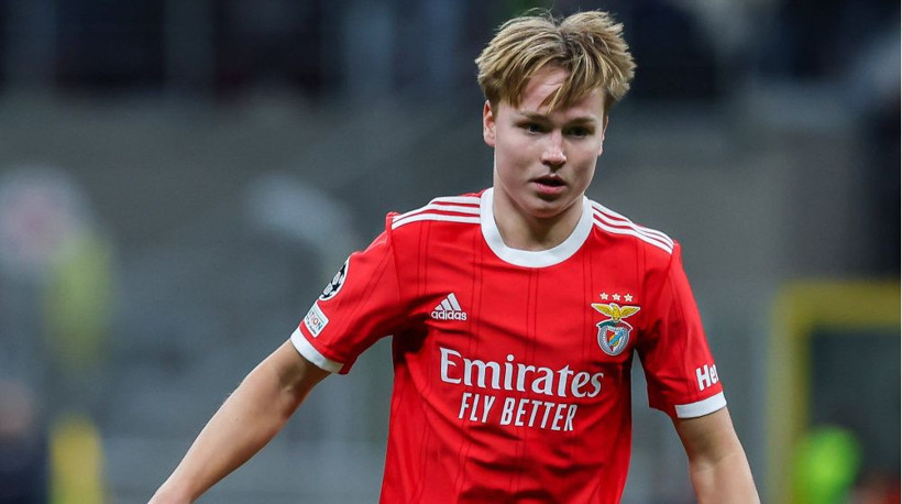 Jose Mourinho'dan Fenerbahçe'ye tarihi bir darbe daha! Genç yıldızını Galatasaray'a yolluyor: Bu transfer çok konuşulur - Fotoğraf: 10