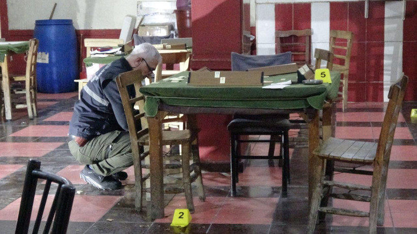 17 yaşındaki çocuk kahvehaneyi basıp 2 arkadaşı okey masasında öldürdü - Fotoğraf: 2