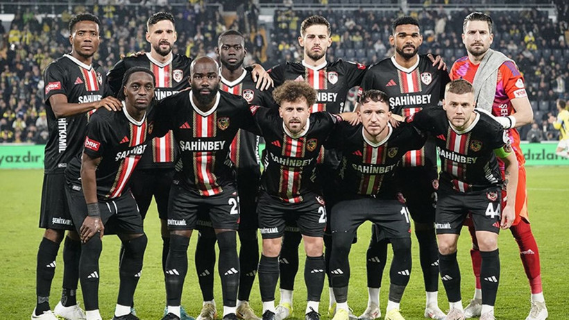 Yapay zeka tek tek açıkladı! İşte Süper Lig'de şampiyon olacak ekip ve küme düşecek takımlar... - Fotoğraf: 13