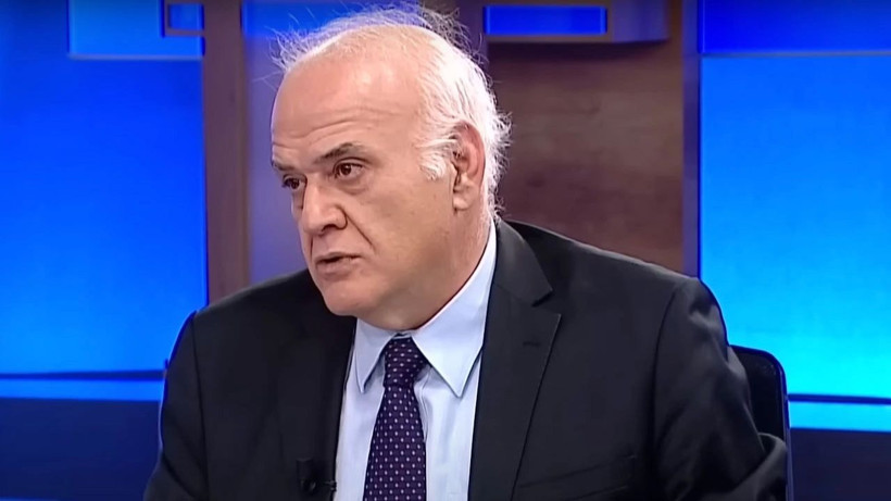 Ünlü yorumcu Ahmet Çakar ifade vermek için savcılığa getirildi - Fotoğraf: 7