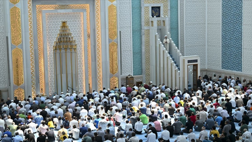 Türkiye’nin konuştuğu skandallar sonrası Diyanet'ten manidar Cuma Hutbesi: Uyuşturucu aklı, fuhuş hayatı yok eder! - Fotoğraf: 6