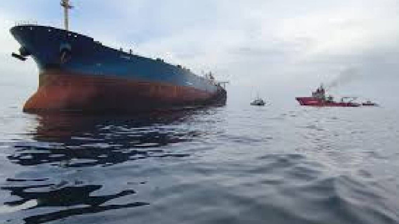 Akdeniz'de Rus-Yunan tartışması! Yunanistan Rus tankerini vurdu! - Fotoğraf: 6