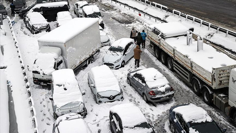 İstanbullular dikkat! Lapa lapa kar geliyor: İşte İstanbul'da kar yağışının beklendiği tarih - Fotoğraf: 12