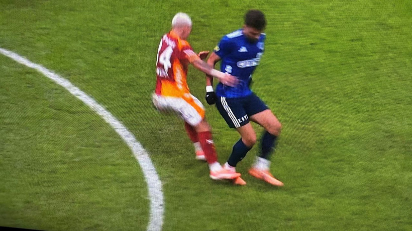 Eski hakemler G.Saray-Kasımpaşa maçındaki tartışmaları pozisyonları değerlendirdi - Fotoğraf: 6