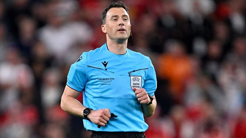 Galatasaray - Fenerbahçe derbisinde olay yaratmıştı! Dünyanın en iyi 10 hakemi açıklandı: Listede tanıdık bir isim var - Fotoğraf: 9