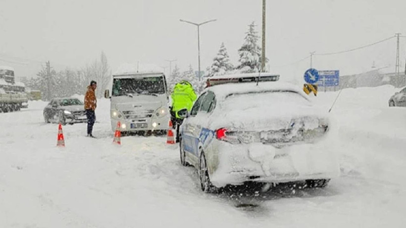 Yılbaşına hava muhalefeti... İstanbul’da kar alarmı! Valilik uyardı: Hangi ilçeler beyaza bürünecek? - Fotoğraf: 3