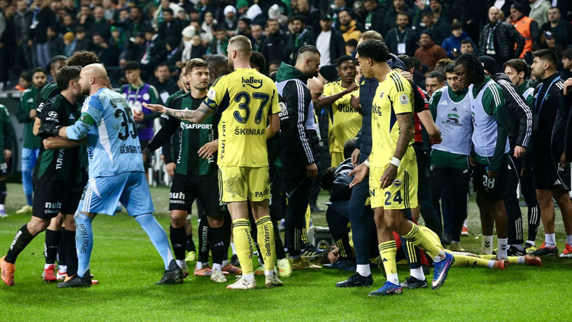 Skriniar'ın tribünlere doğru yaptığı hareket tepkilere neden oldu - Fotoğraf: 7