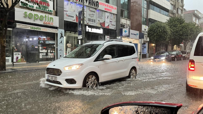Meteoroloji tek tek açıkladı: Yarın 52 ilde sağanak bekleniyor (15 Mayıs 2026 hava durumu) - Fotoğraf: 11