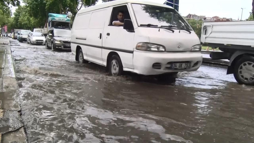 Meteoroloji tek tek açıkladı: Yarın 52 ilde sağanak bekleniyor (15 Mayıs 2026 hava durumu) - Fotoğraf: 23