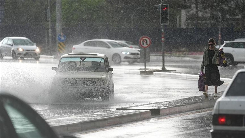 Meteoroloji tek tek açıkladı: Yarın 52 ilde sağanak bekleniyor (15 Mayıs 2026 hava durumu) - Fotoğraf: 37
