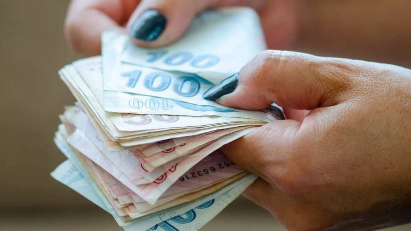 EYT'li ve emeklilere büyük şok! SGK uzmanı Özgür Erdursun üstüne basa basa uyardı: O kişilerin emekliliği iptal edilebilir - Fotoğraf: 12