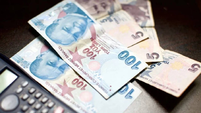 EYT'li ve emeklilere büyük şok! SGK uzmanı Özgür Erdursun üstüne basa basa uyardı: O kişilerin emekliliği iptal edilebilir - Fotoğraf: 8