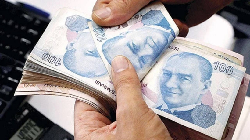EYT'li ve emeklilere büyük şok! SGK uzmanı Özgür Erdursun üstüne basa basa uyardı: O kişilerin emekliliği iptal edilebilir - Fotoğraf: 4