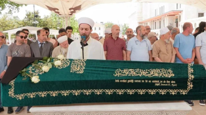 Cenazede kahroldu! Türkan Şoray'ı hiç böyle görmediniz: Hüngür hüngür ağladı - Fotoğraf: 5
