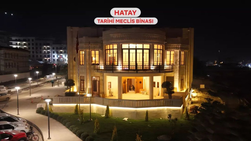 Asrın felaketinde izler asrın inşasıyla siliniyor! Şehirler yeniden ayağa kalkıyor! İşte deprem bölgesinin öncesi ve sonrası... - Fotoğraf: 8