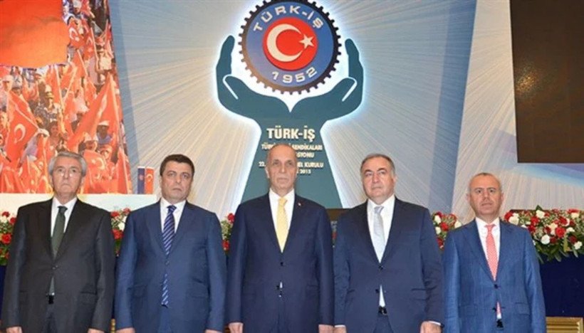 TÜRK-İŞ Bakan Işıkhan'a kapalı zarf verdi! Zarfın içinde ki rakam belli oldu! Asgari ücrete %78,8 zam - Fotoğraf: 2