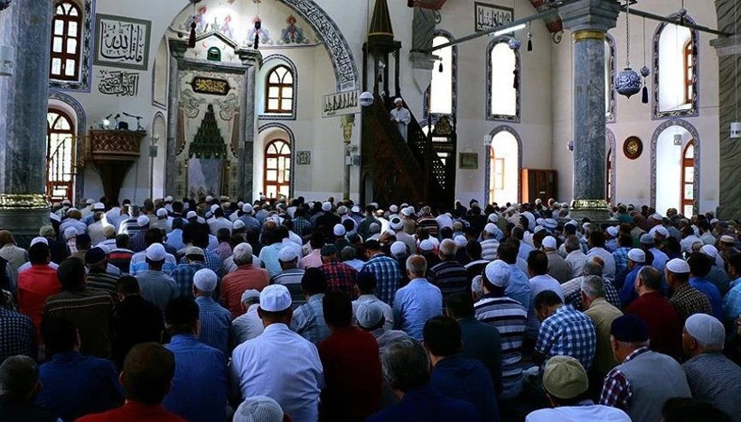 Türkiye’nin konuştuğu skandallar sonrası Diyanet'ten manidar Cuma Hutbesi: Uyuşturucu aklı, fuhuş hayatı yok eder! - Fotoğraf: 7