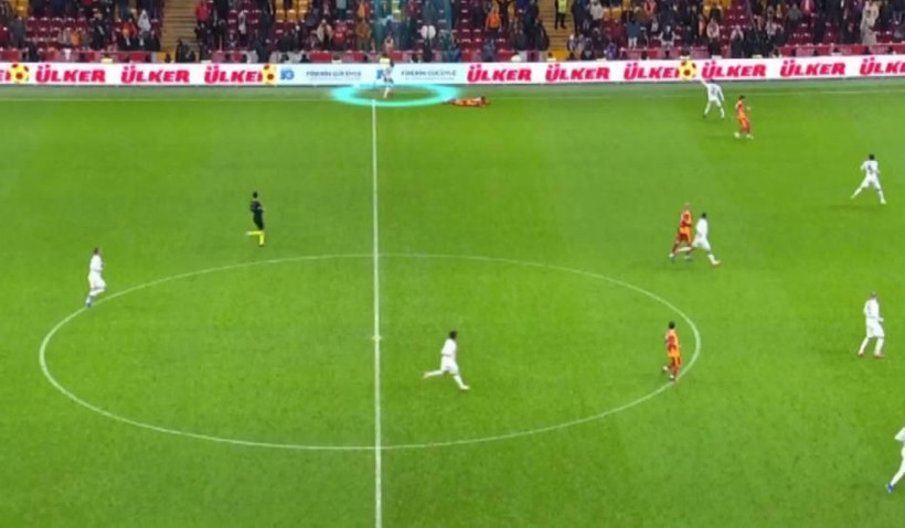 "Barış Alper Yılmaz ve Mario Lemina'ya net kırmızı kartı veremedi!" Eski hakemler Trio programında hatalı kararları tek tek açıkladı - Fotoğraf: 16