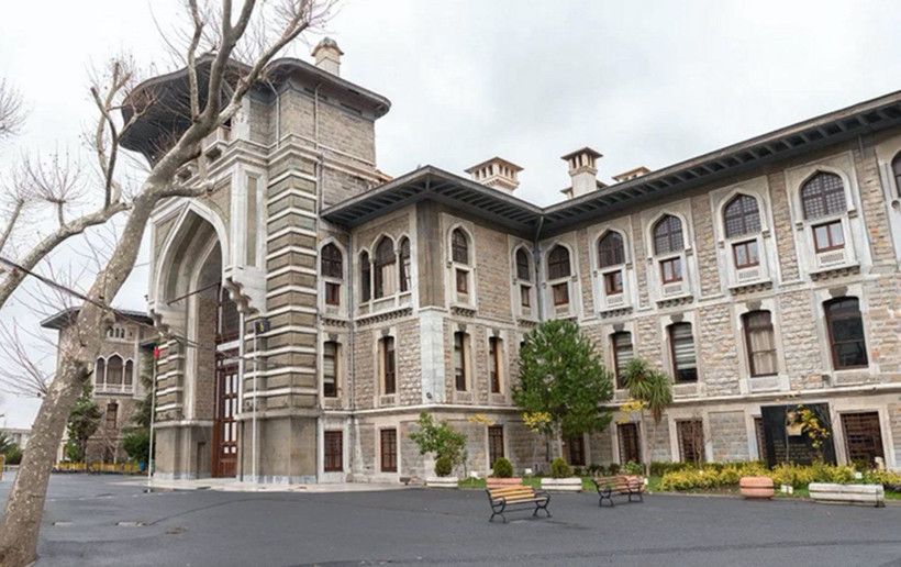 Türkiye'nin en köklü lisesi İstanbul Erkek Lisesi'nde taciz skandalı! Okul müdürü açığa alındı - Fotoğraf: 4