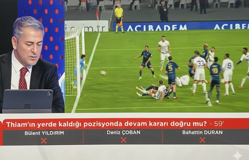 Fenerbahçe maçında skandal hakem hatası! Tüm yorumcular aynı kararda birleşti: Eyüpspor'un net penaltısı verilmedi - Fotoğraf: 3
