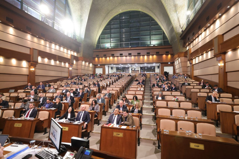 İBB Meclisi'nde Sayıştay raporu konuşuldu: İBB'nin 2024 raporunda 131 usulsüzlük - Fotoğraf: 1