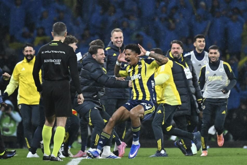 Jayden Oosterwolde'de korkulan oldu! Mauro Icardi'ye yaptığı hareket sebebiyle PFDK'ya sevk edilecek: Kaç maç ceza alacak? - Fotoğraf: 2