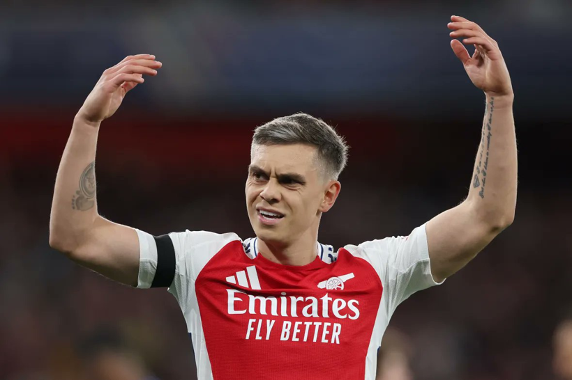 Beşiktaş'ta 4 futbolcu gidiyor, Arsenal'in yıldızı geliyor - Fotoğraf: 5