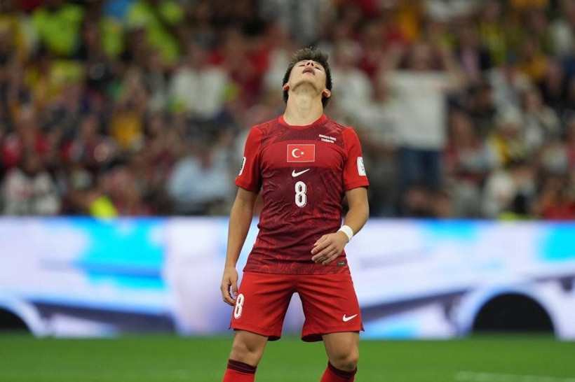 Nihat Kahveci: "O an birbirimize şaşkın şaşkın baktık! Ne oluyor dedim. Bu kararını beklemiyordum! Montella benim için sınıfta kaldı" - Fotoğraf: 3