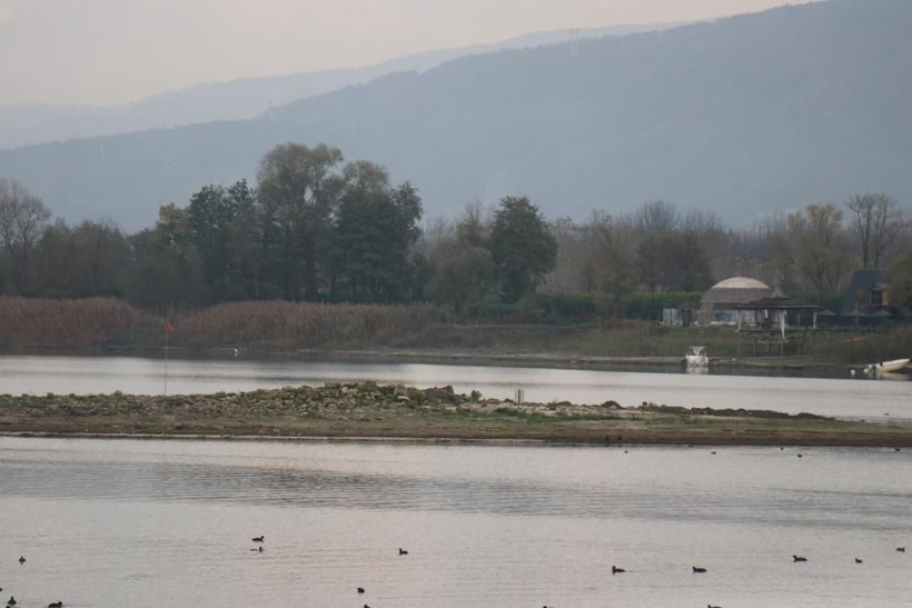 Tarihi sır! Sapanca Gölü'nde suların çekilmesiyle ortaya çıktı - Fotoğraf: 7