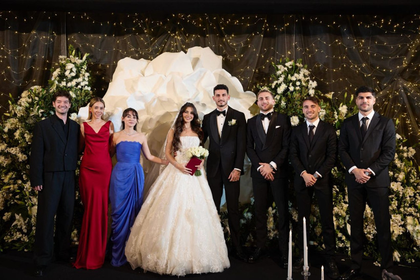 Samet Akaydın ve Hazal Çağlar evlendi! Düğünde yıldızlar geçidi! Ünlü futbolcular akın etti - Fotoğraf: 3