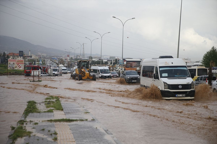 Meteoroloji tek tek açıkladı: Yarın 52 ilde sağanak bekleniyor (15 Mayıs 2026 hava durumu) - Fotoğraf: 27