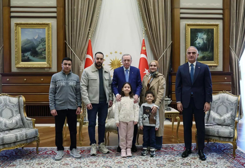 6 yaşında susturulan bir hayat… Hind Rajab’ın ailesi Erdoğan’la Külliye’de buluştu - Fotoğraf: 4