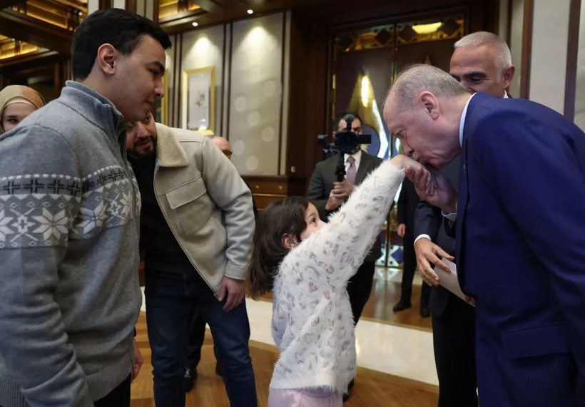 6 yaşında susturulan bir hayat… Hind Rajab’ın ailesi Erdoğan’la Külliye’de buluştu - Fotoğraf: 3