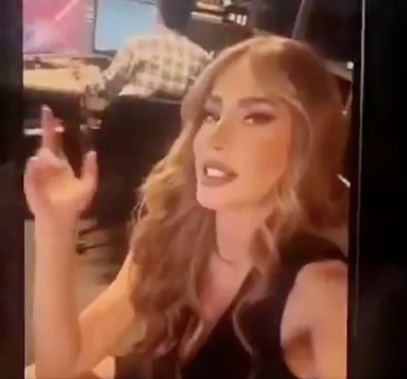 Ela Rümeysa Cebeci'nin Cem Yılmaz'a gönderdiği uyuşturucu videosu ortaya çıktı! Yılmaz'dan cevap geldi: Ben o işleri 1998’de bıraktım! - Fotoğraf: 5