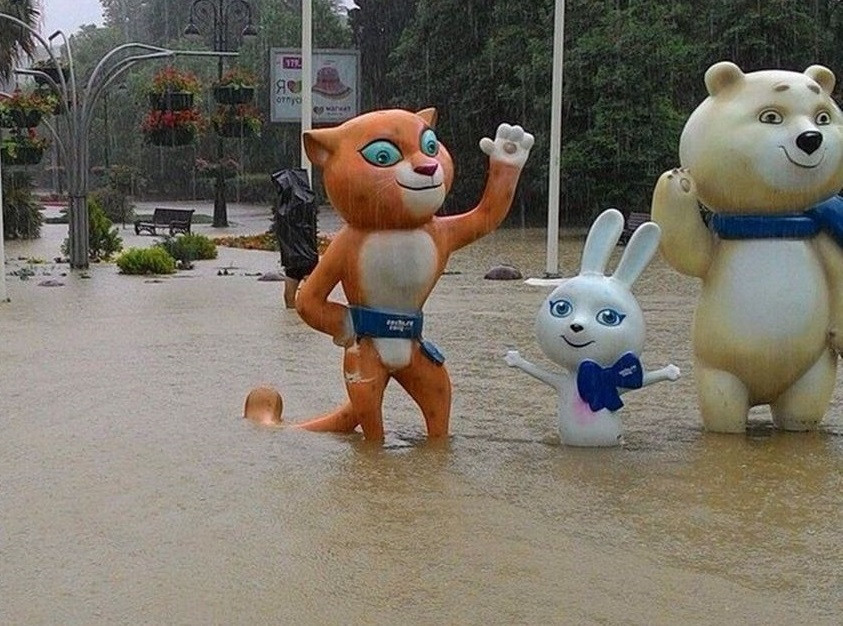 Dünya Kupası'nda sel krizi