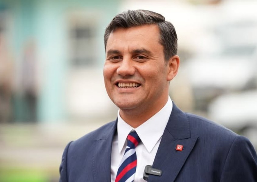 Manisa Belediye Başkanı Ferdi Zeyrek'in evi incelendi! İhmaller zinciri...