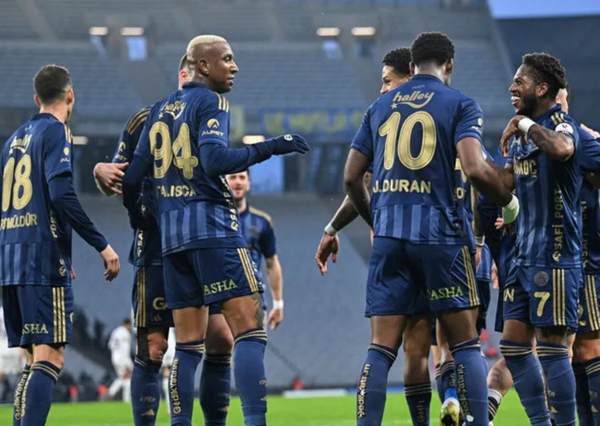 Fenerbahçe Olimpiyat'ta farka gitti, maç fazlasıyla liderliğe yükseldi (Eyüpspor 0 - 3 Fenerbahçe | Maçın özeti)