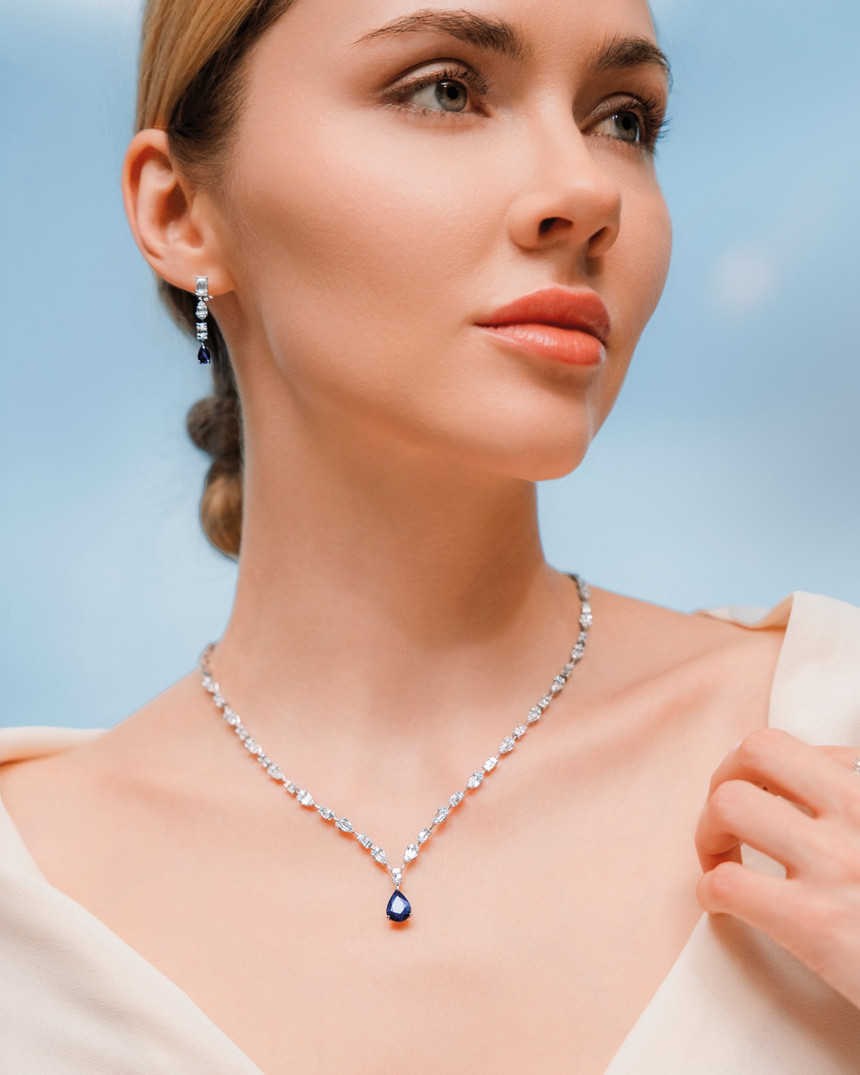 Zarafetin ve Işıltının Simgesi: Pırlanta Kolye