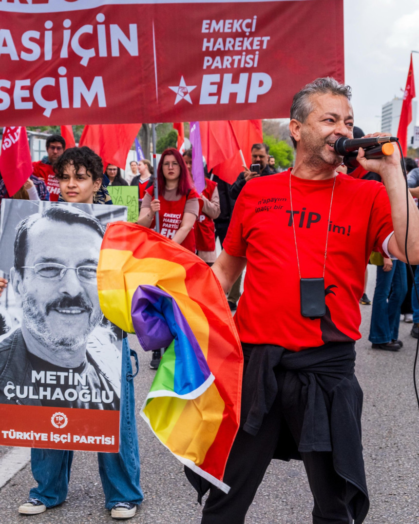 LGBT'li gazeteci İrfan Değirmenci gözaltına alındı! - Resim : 2