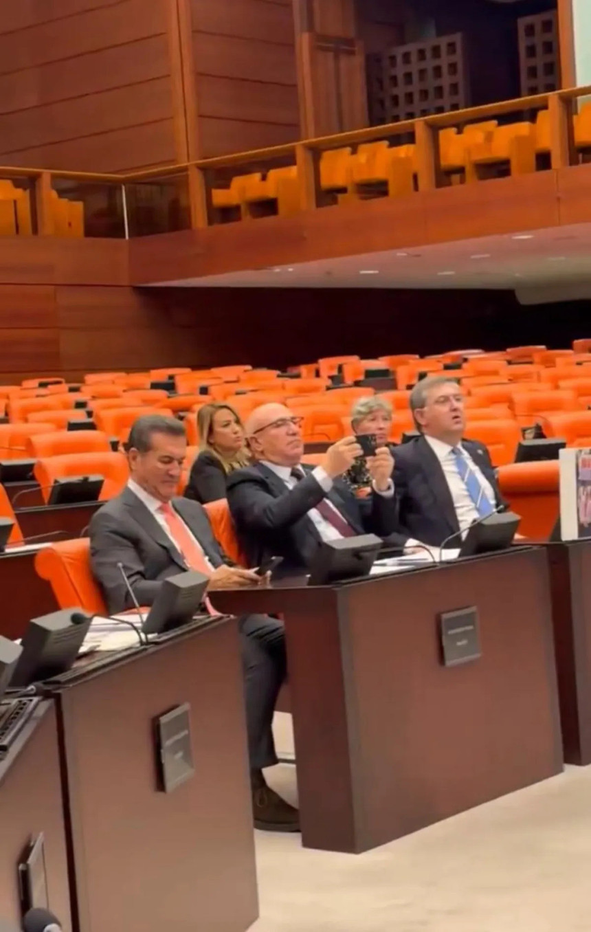 CHP boş sıralarda! Osman Gökçek sordu: Maaşı hak ediyorlar mı?