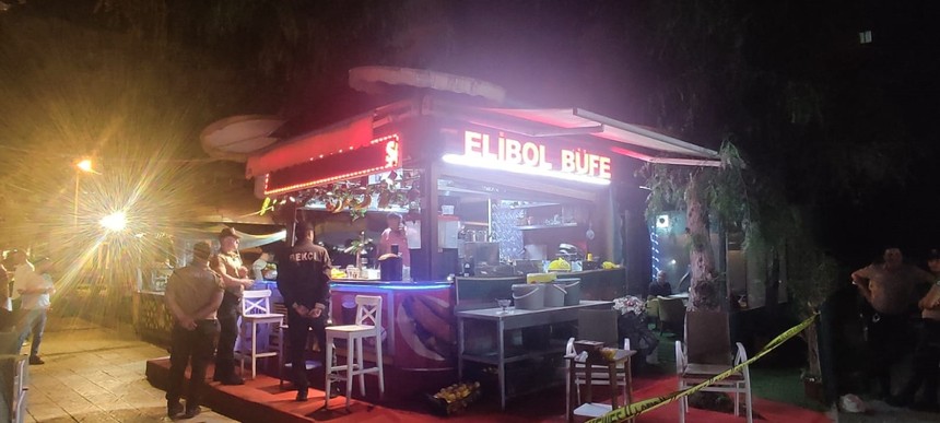 Adana'da emekli polis, eski eşi Esengül Kaya’yı çalıştığı büfede katledip, intihara kalkıştı
