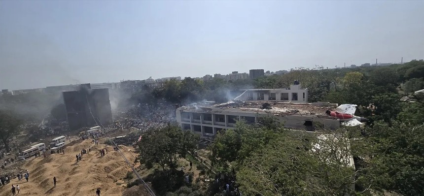 Hindistan'daki uçak kazasının en net görüntüsüne ulaşıldı - Resim : 6