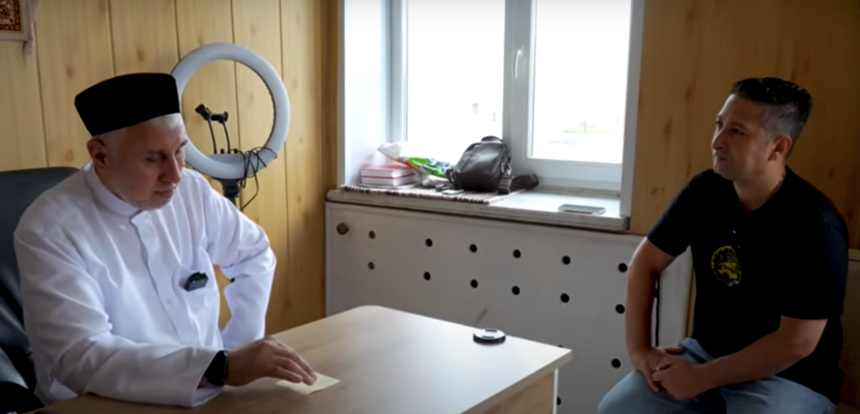 Kutuplarda Müslüman olmak! Dünyanın en kuzeyindeki camii Nurd Kamal Camii’ne kısa bir yolculuk - Resim : 2