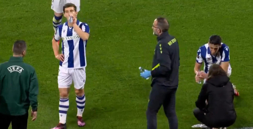 Real Sociedad - Manchester United maçında iftar arası verildi! - Resim : 2