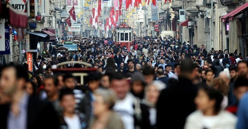 Türkiye nüfusu hızla yaşlanıyor! Çocuk nüfusu alarm veriyor