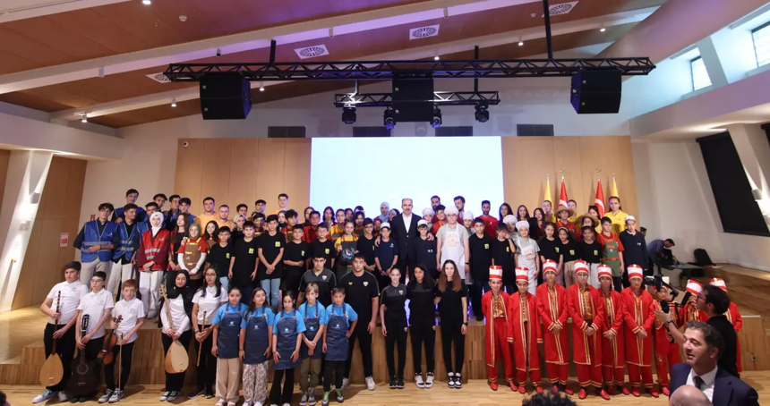 Konya Büyükşehir Belediye Başkanı Uğur İbrahim Altay gençlere yönelik 'yaz' faaliyetlerini anlattı